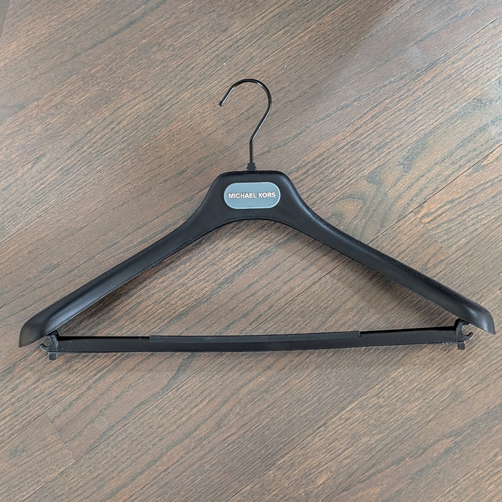 Michael Kors Suit Hanger - Black